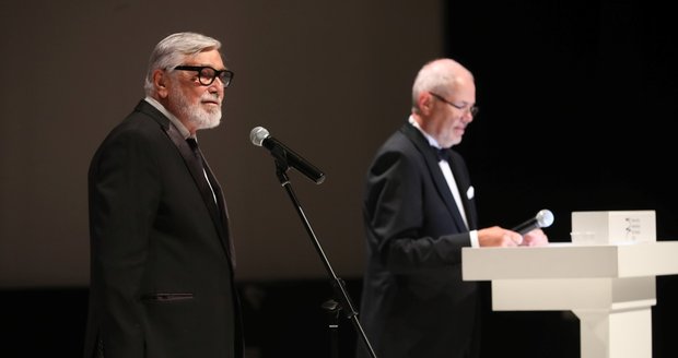 Zahájení festivalu v Karlových Varech 2023: Jiří Bartoška a Marek Eben