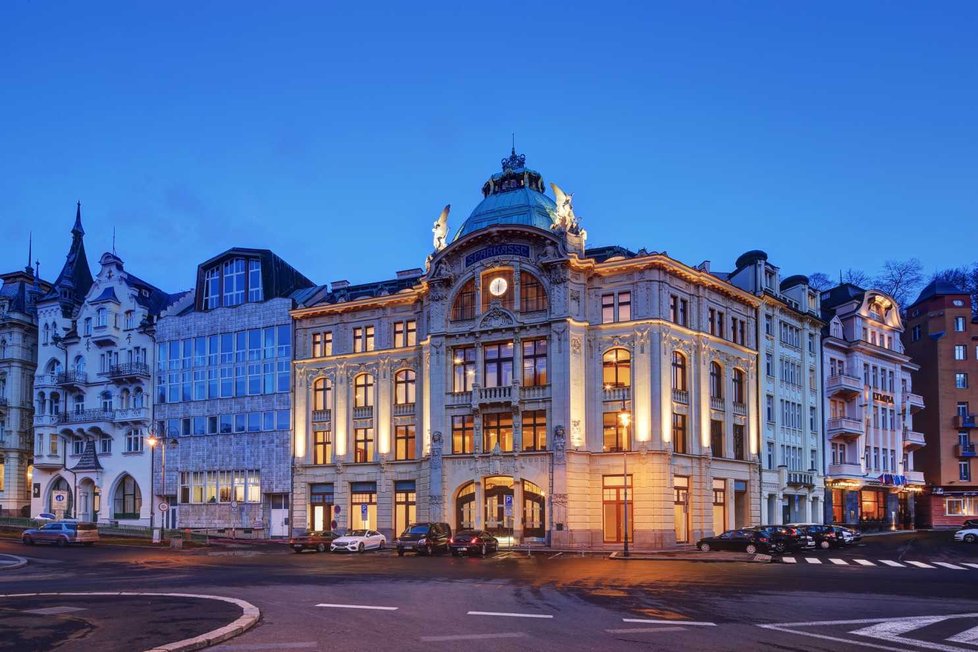 Luxusní palác jako z pohádky v centru Karlových Varů jde do dražby.