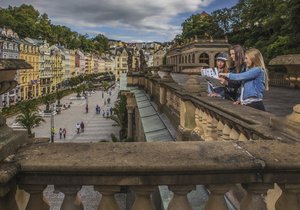 Karlovy Vary, to není jen festival a Vřídlo.