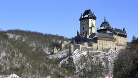 Karlštejn nebo Koněpruské jeskyně? 5 tipů, kam na rodinný výlet v okolí Prahy!   