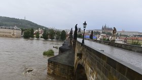 Uzavřený Karlův most