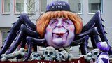 Dobírá si Merkelovou, Trumpa i Kim Čong-una. Karneval v Německu láká davy
