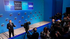 Polský prezident Karol Nawrocki na summitu NATO v Ankaře (červenec 2026)