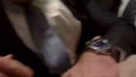 Polský prezident Karol Nawrocki se prodíral do budovy Ústavního soudu.