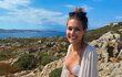 Karolína Kokešová na Sardinii předvedla nová prsa Karolína Kokešová na Sardinii předvedla nová prsa