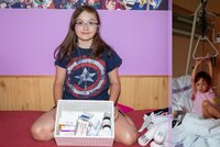 V pěti letech prodělala transplantaci jater. „Když zvládla tohle, zvládne všechno,“ říká maminka Karolínky (11)