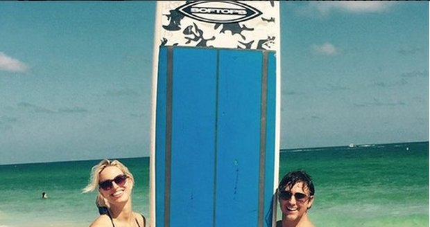Karolína Kurková si se svou rodinou užívala dovolené na Miami Beach. Tady měla ještě bříško.