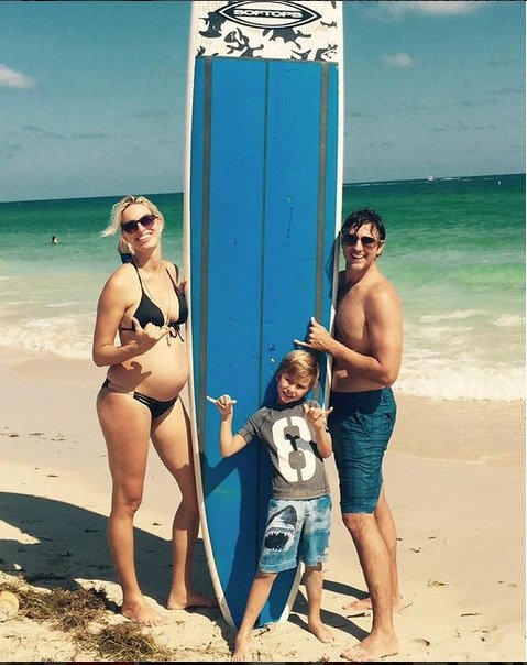 Karolína Kurková si se svou rodinou užívá dovolené na Miami Beach.