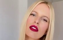 Topmodelka Karolína Kurková: Stromeček s dlouhýma nohama