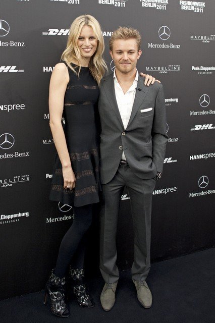Karolina Kurková a  Nico Rosberg.