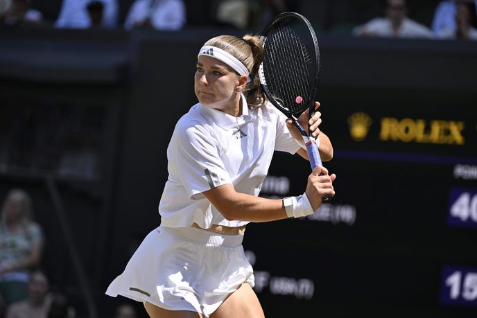 Karolína Muchová v semifinále Wimbledonu Karolína Muchová v semifinále Wimbledonu