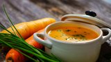 Barevné jarní polévky plné vitaminů: Plný talíř dobroty za pár korun