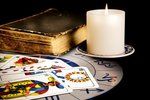 Tarotové karty se skládají z takzvané malé a velké arkány, a mají celkem 78 listů
