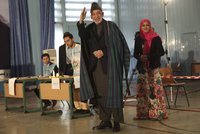 Výzva exprezidenta Karzáího: Afghánci, běžte volit!