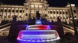 Rozsvícený Petřín, videomapping na Národním muzeu i fontána v barvách trikolory: Pražské památky vzdají hold štědrosti