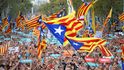 Madrid doufá, že Katalánci budou ignorovat svoji vládu. Ti ale protestují