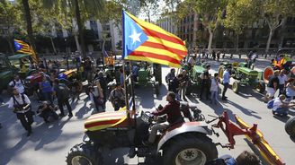 Zmatky v Katalánsku: Vyhlásilo nezávislost na Španělsku, nebo ne?