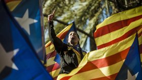 Protesty kvůli soudu s expremiérem katalánské vlády Arturem Masem