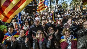 Protesty kvůli soudu s expremiérem katalánské vlády Arturem Masem