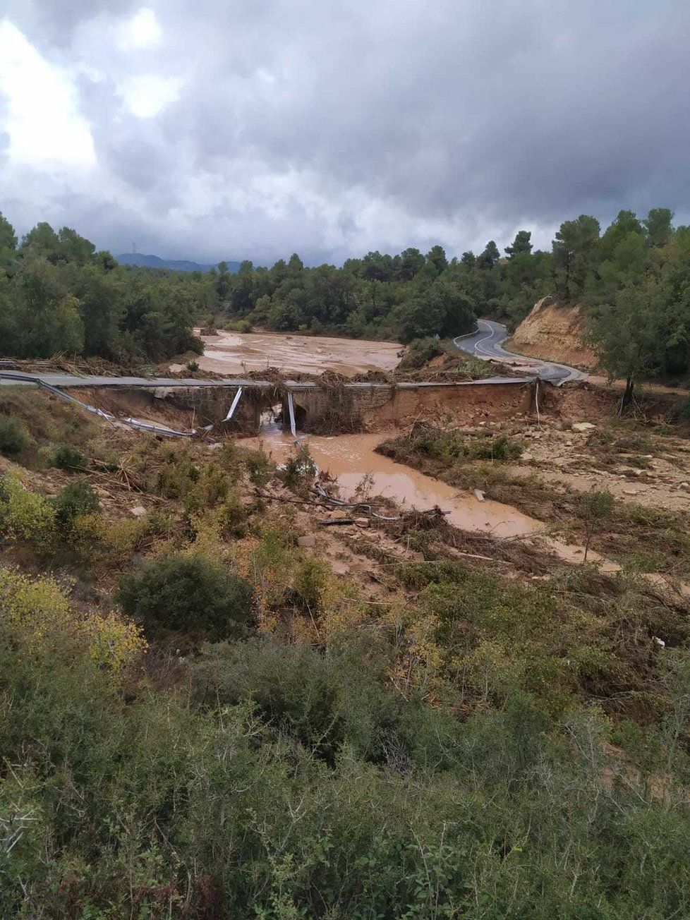 Katastrofální dopad měly záplavy v Katalánsku.