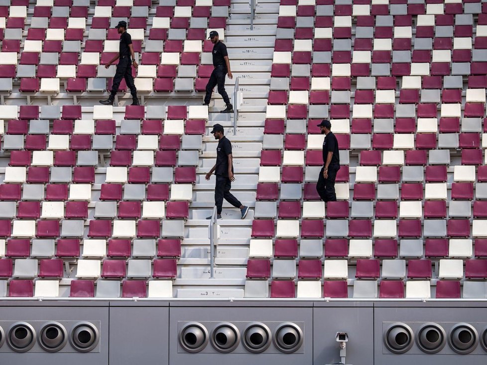 Klimatizace na Chalífově mezinárodním stadionu