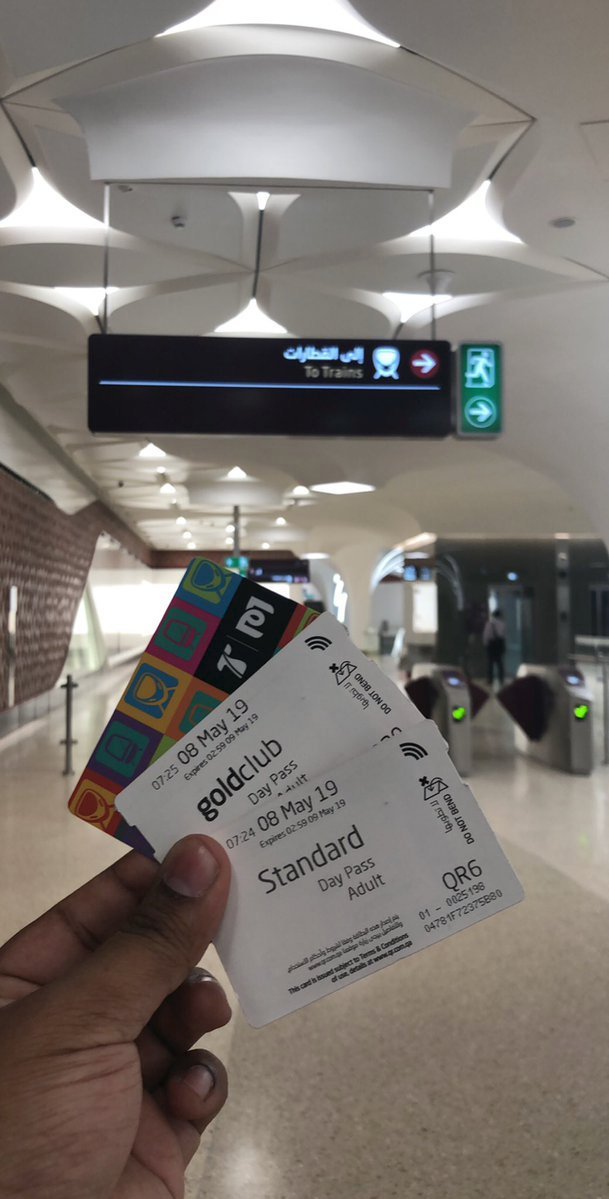 Jeden z prvních šťastlivců má lístky na nové metro v Kataru. Zlatá třída vyjde v přepočtu na 63 korun