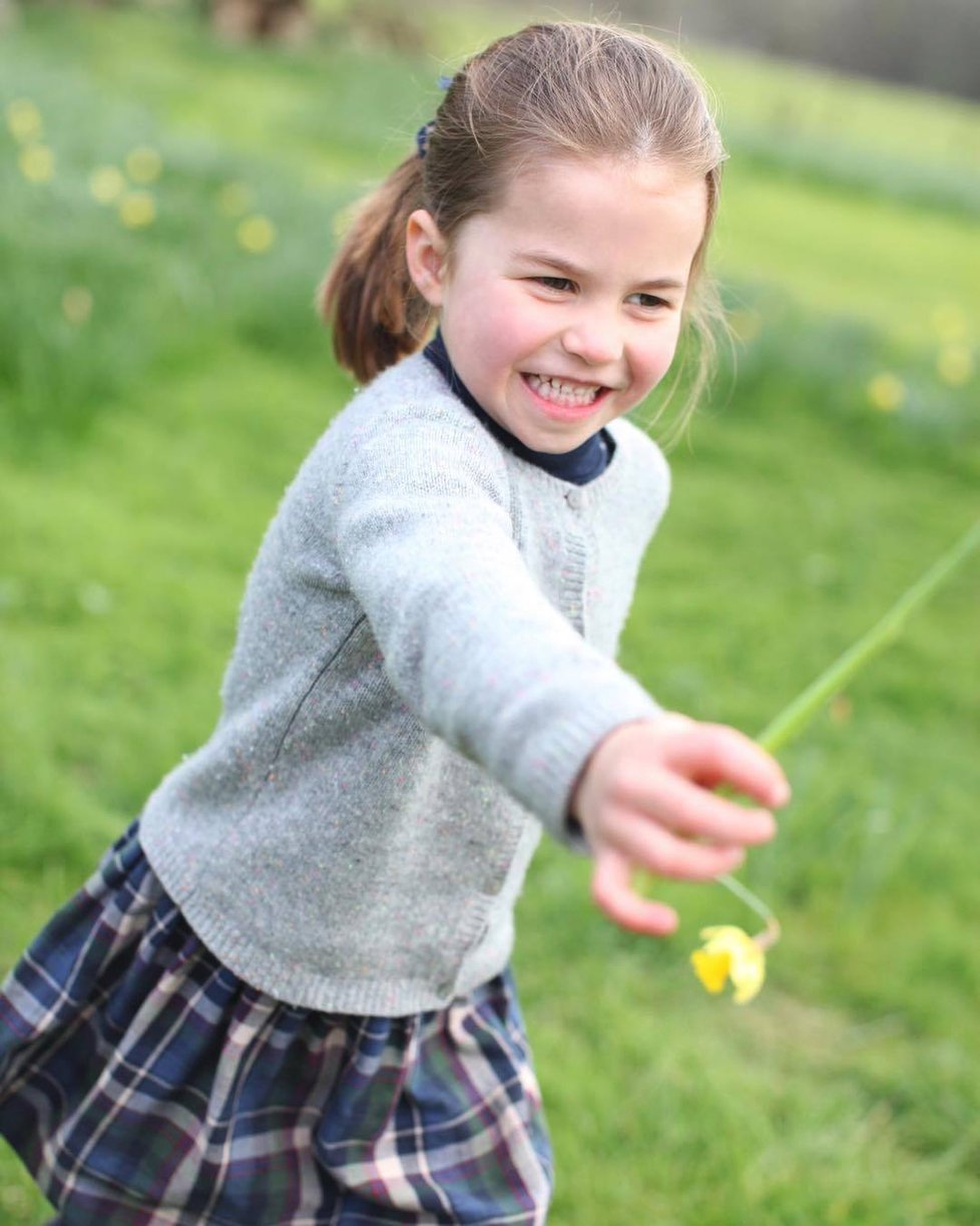 Vévodkyně Kate sdílela fotografie své dcery, princezny Charlotte, která oslavila 4. narozeniny.