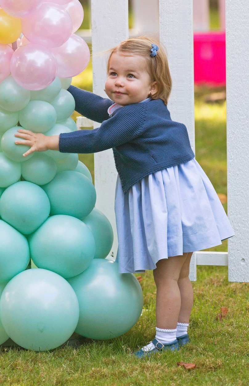 Dvouletá Charlotte na jaře 2018