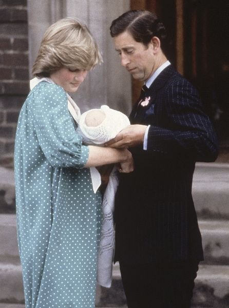 Diana s Charlesem a jejich novorozeným synem