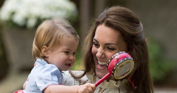 Kate Middleton: Jak se změnila v čase a jak rostou její děti