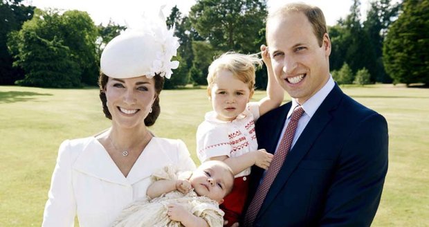 Kate s Williamem čekají třetí dítě.