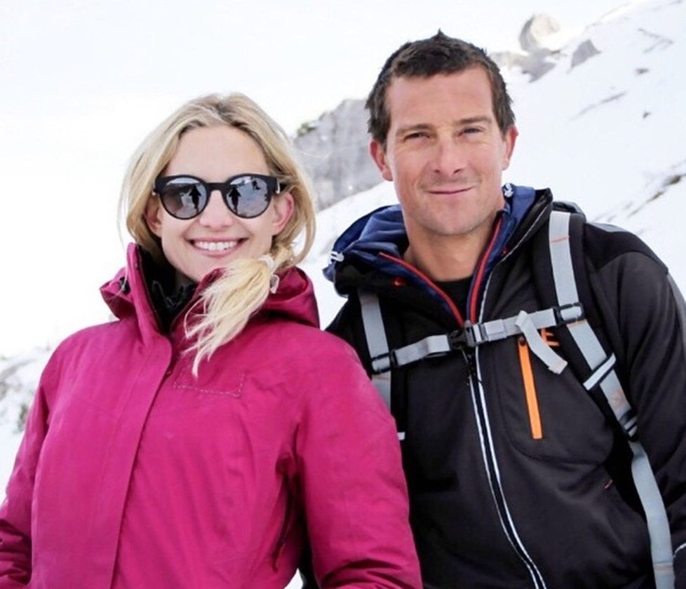 Kate Hudson a Bear Grylls na dobrodružném výletě.