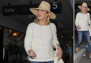 Kate Hudson se na letišti schovala pod klobouk, ale vypadala skvěle!