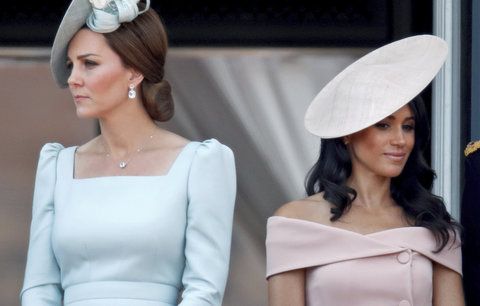 Napětí mezi vévodkyněmi: Meghan se drsně pohádala s Kate kvůli princezně Charlotte