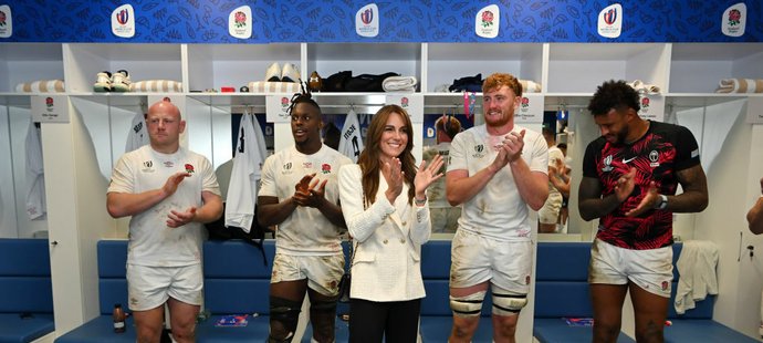 Princezna Kate podpořila národní tým Anglie na probíhajícím MS coby patronka Rugby Football Union.