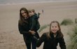 Kate a William zveřejnili video se svými dětmi k 10. výročí svatby Kate a William zveřejnili video se svými dětmi k 10. výročí svatby