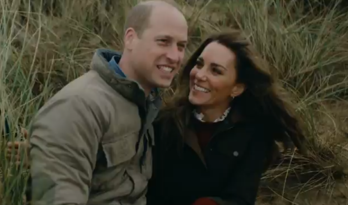 Kate a William zveřejnili video se svými dětmi k 10. výročí svatby