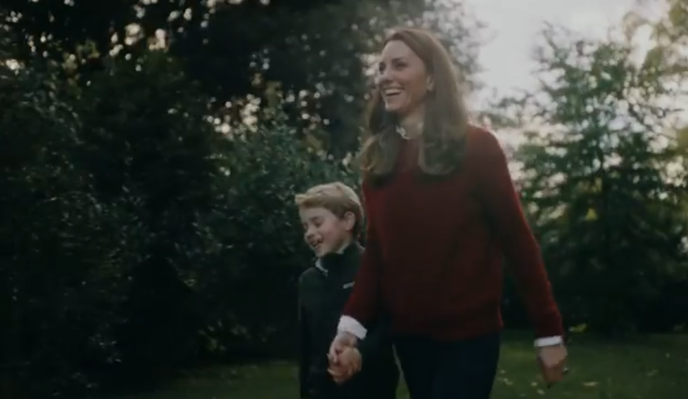 Kate a William zveřejnili video se svými dětmi k 10. výročí svatby.