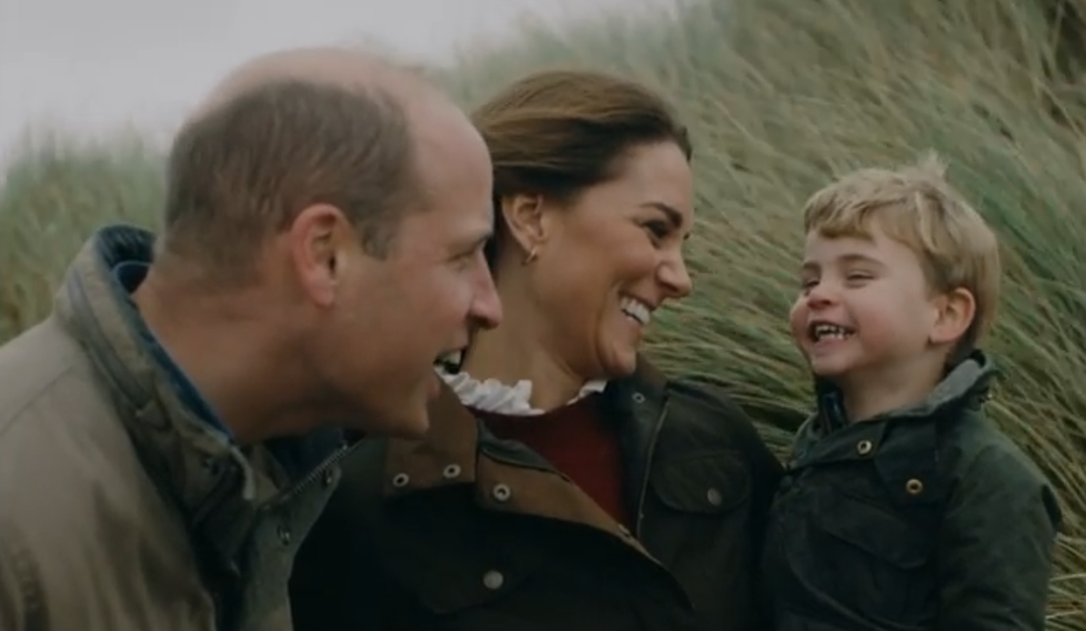 Kate a William zveřejnili video se svými dětmi k 10. výročí svatby.