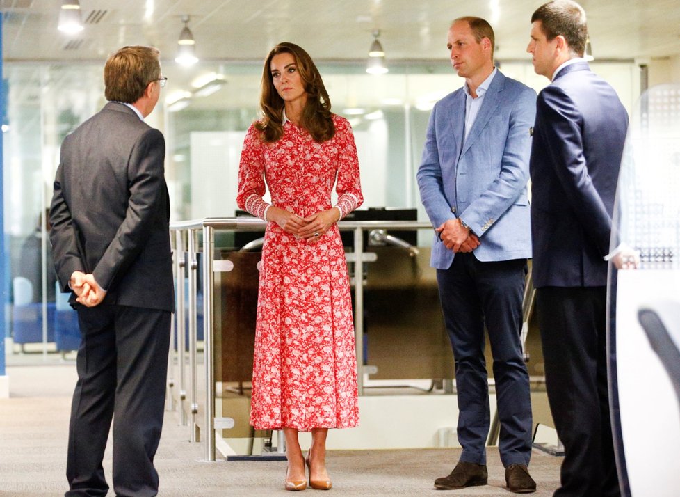 Kate Middletonová a princ William v London Bridge Jobcentre