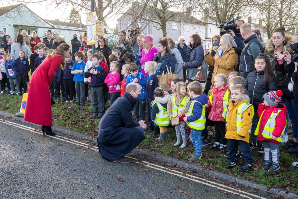 Kate Middleton a princ William na turné napříč Británií