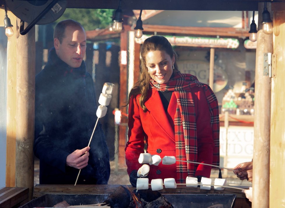 Kate Middletonová a princ William na turné napříč Británií