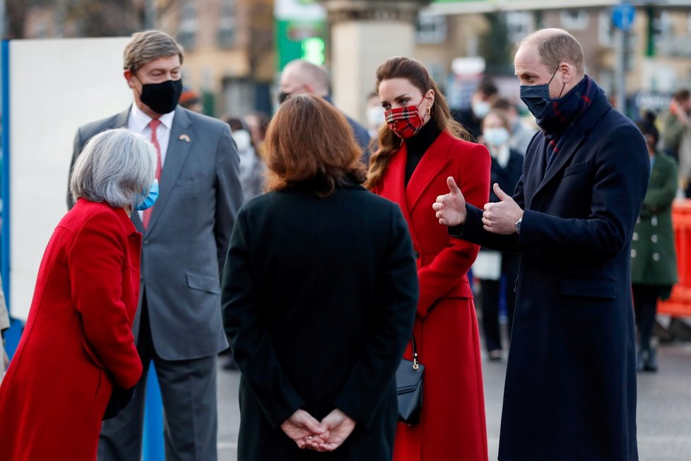 Kate Middletonová a princ William na turné napříč Británií