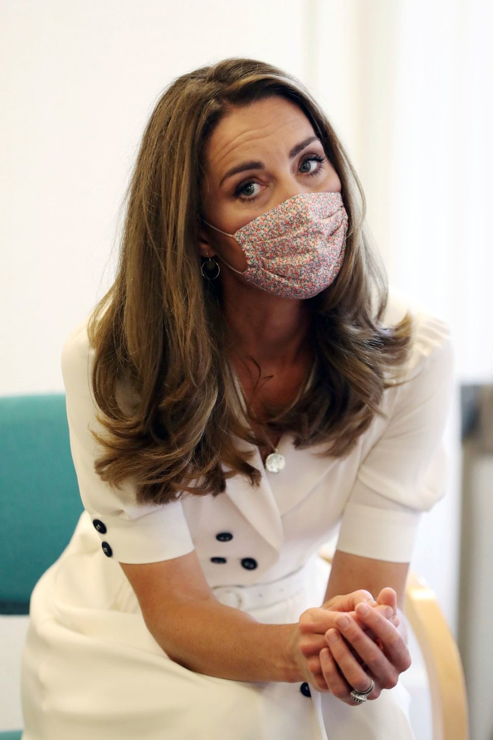 Kate Middleton v roušce