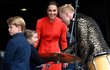 Kate a William s dětmi na návštěvě v Cardiffu