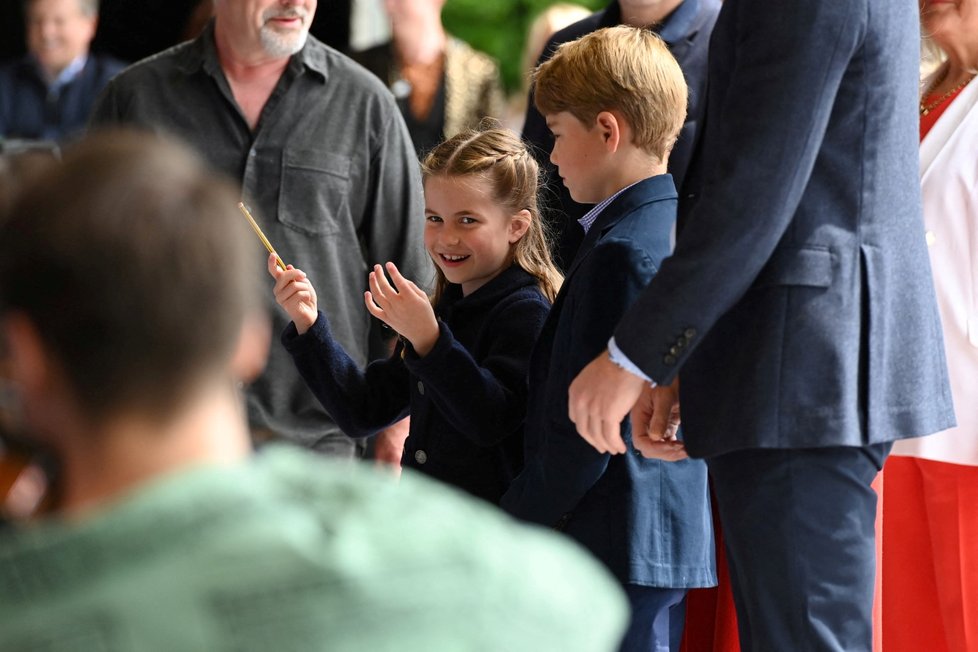 Kate a William s dětmi na návštěvě v Cardiffu