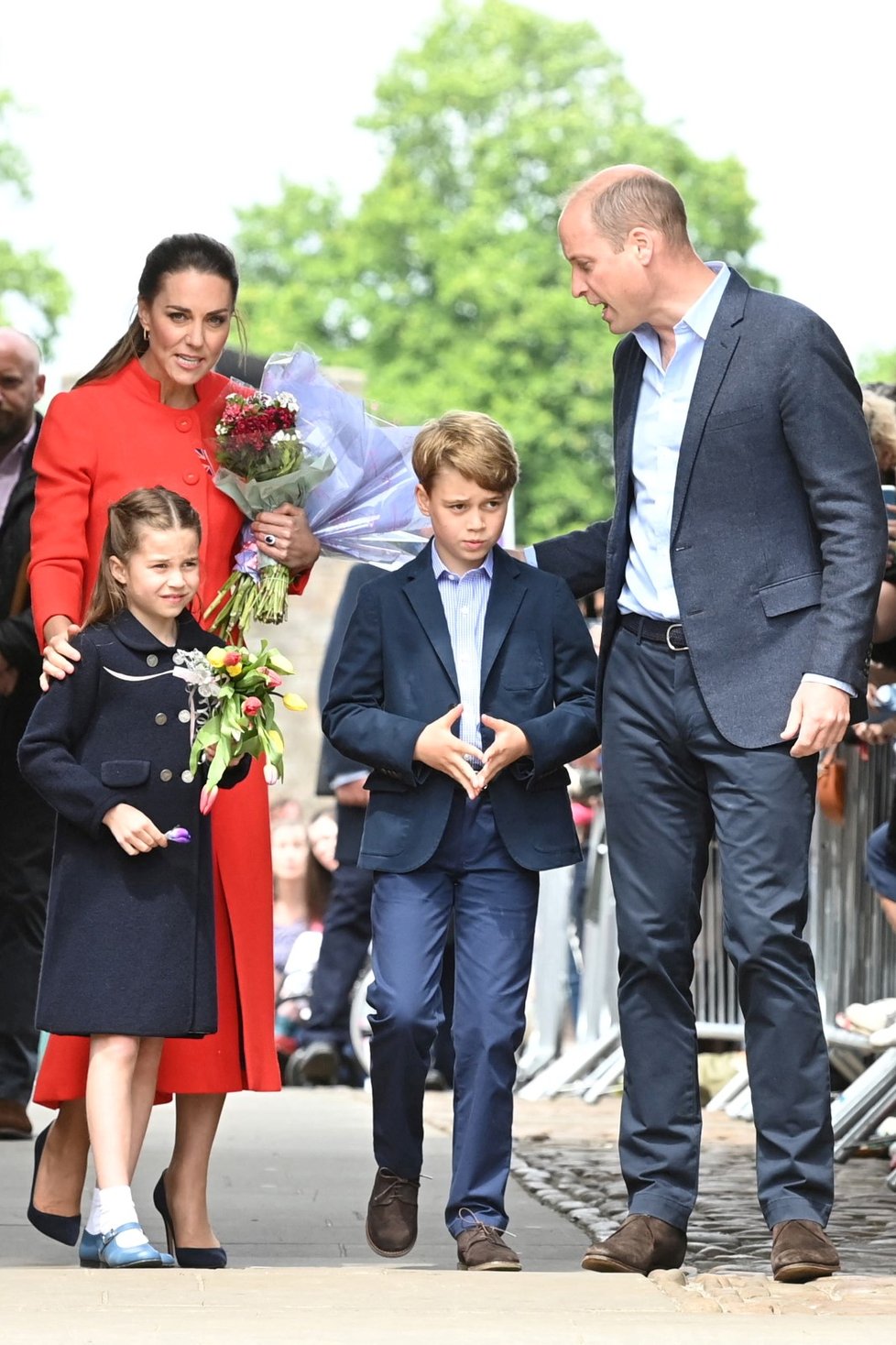 Kate a William s dětmi na návštěvě v Cardiffu