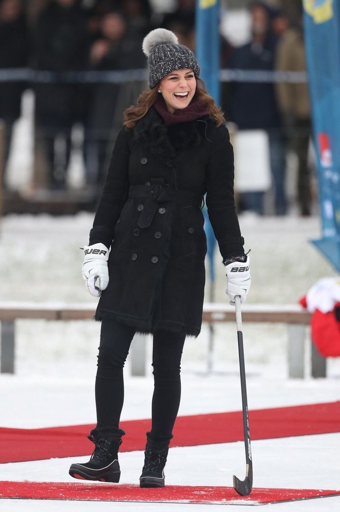 Kate Middleton v kabátku Burberry