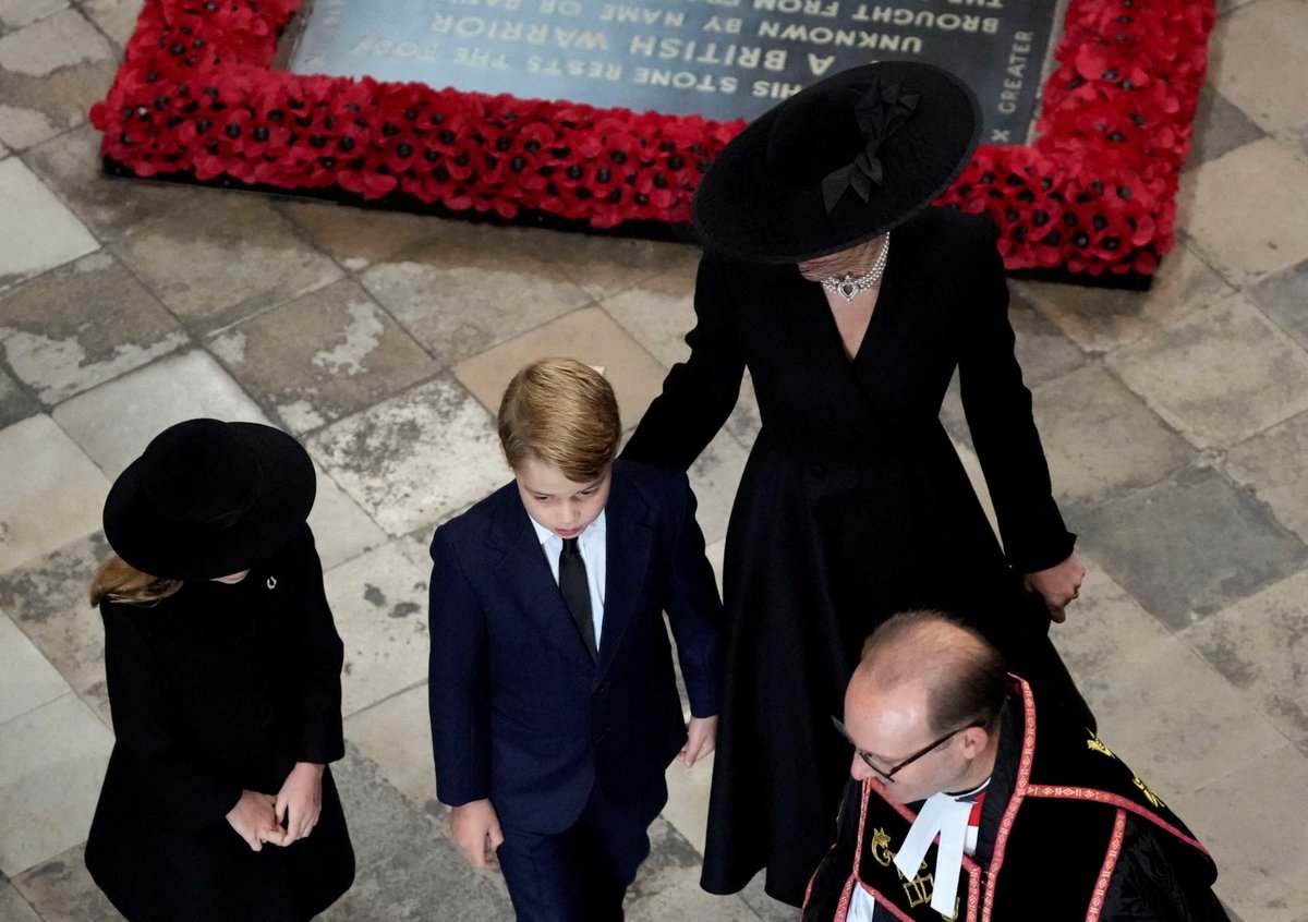 Pohřeb královny Alžběty II.: Rodina se loučí