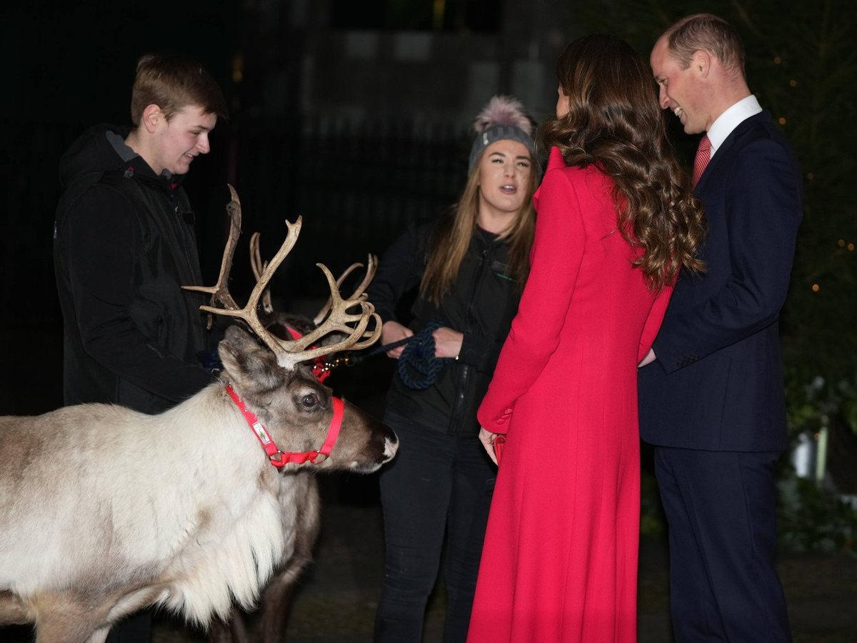 Kate Middletonová s princem Williamem na bohoslužbě Royal Carols: Together at Christmas